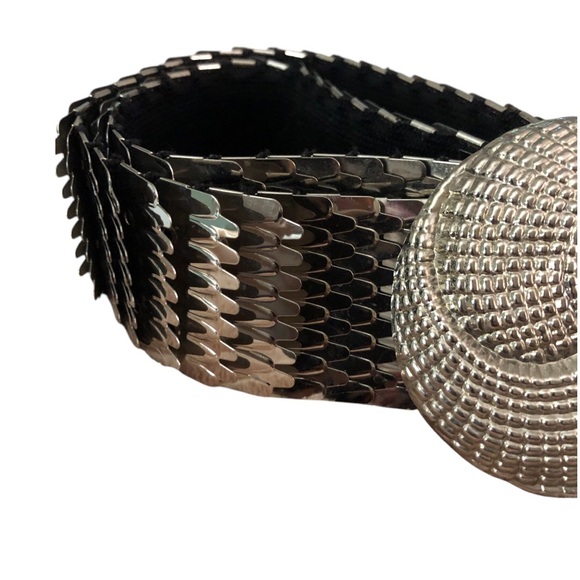 🌟Vintage Metal Belt Silver Snake Fish Scale Disco Elastic Stretch floral buckle🌟 - Picture 8 of 14